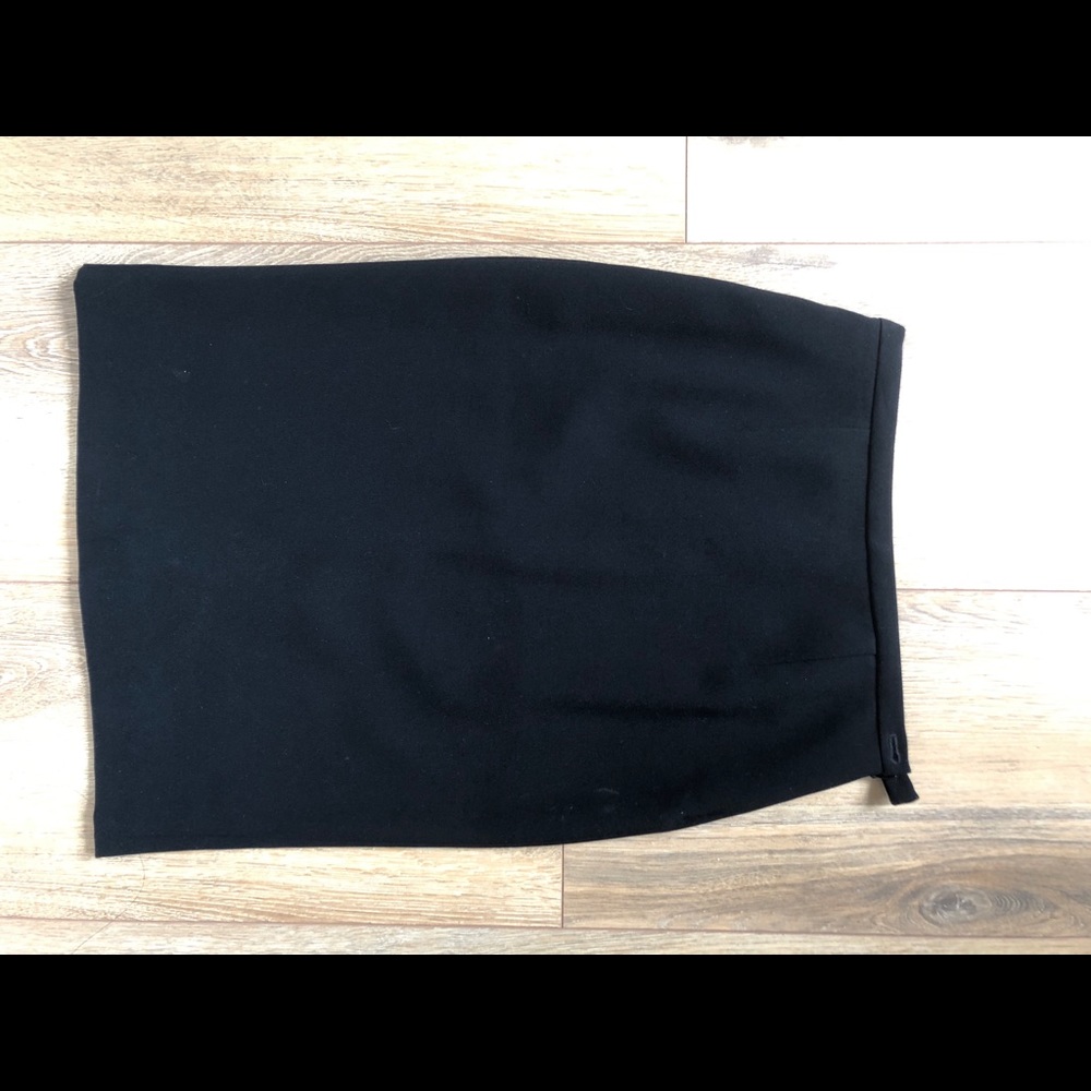 Elie Tahari black pencil skirt size 0 classic